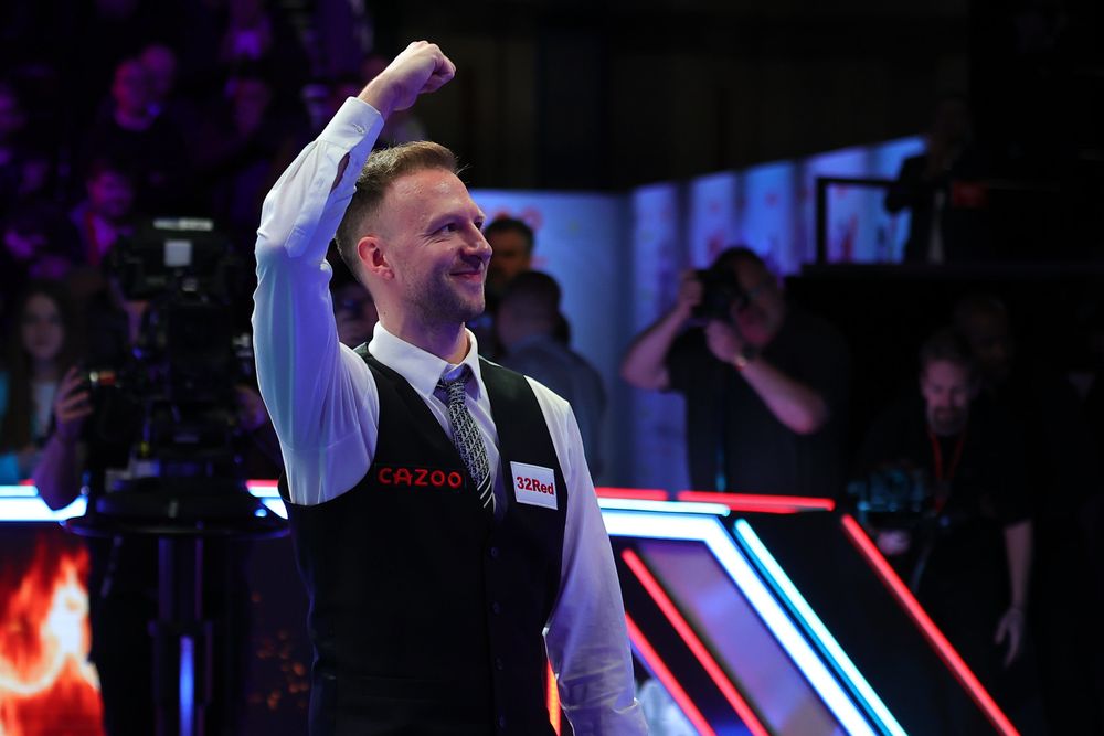 Trump Finds Extra Gear To Beat Hawkins - World Snooker Tour