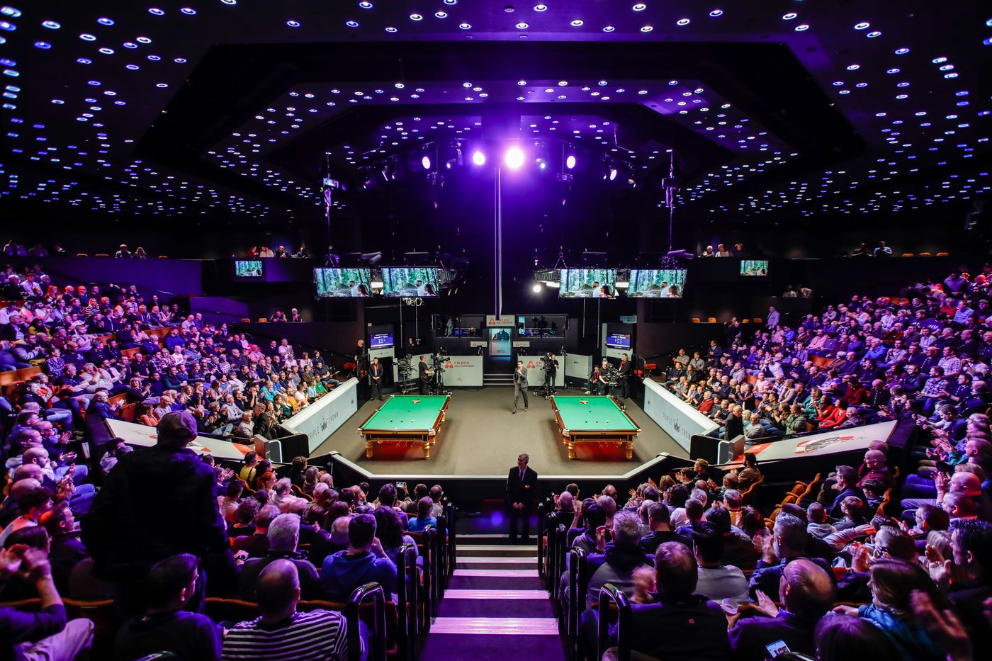 Bingham In Front Against Lisowski - World Snooker Tour